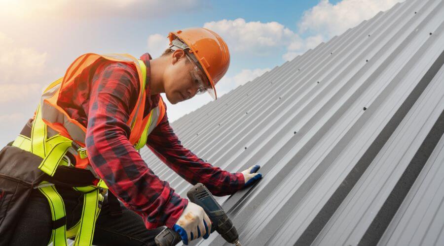 Professional gutter cleaning in Cabot, AR